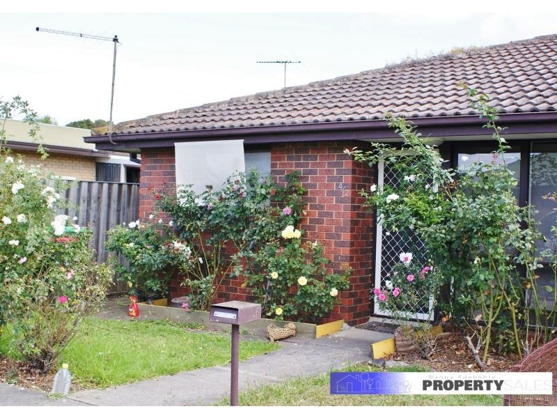 4/2 Hunter Street, Moe VIC 3825