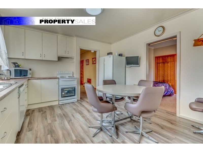 53 Victoria Street, Moe VIC 3825