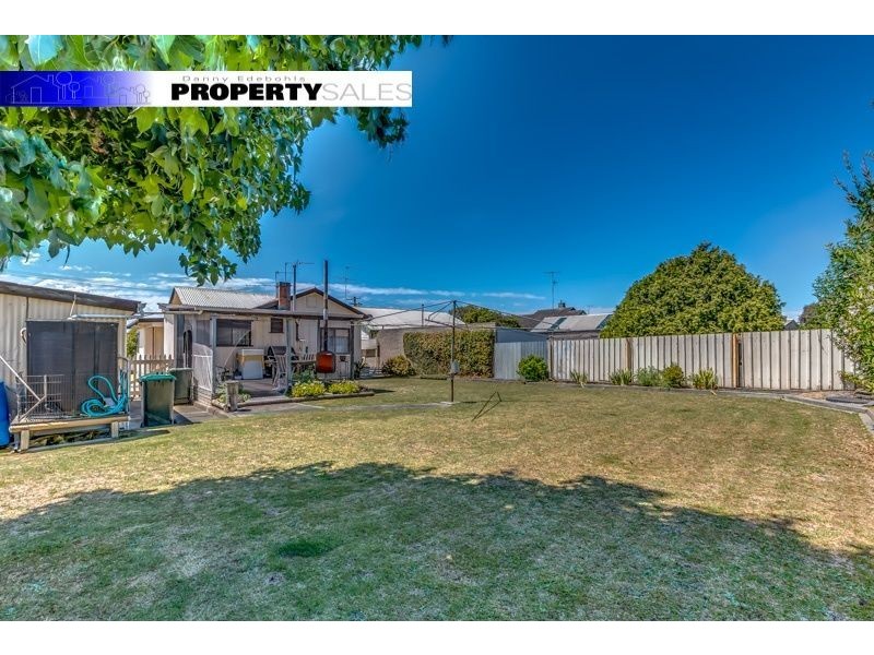 53 Victoria Street, Moe VIC 3825