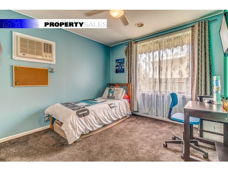 10 Mirboo Street, Newborough VIC 3825
