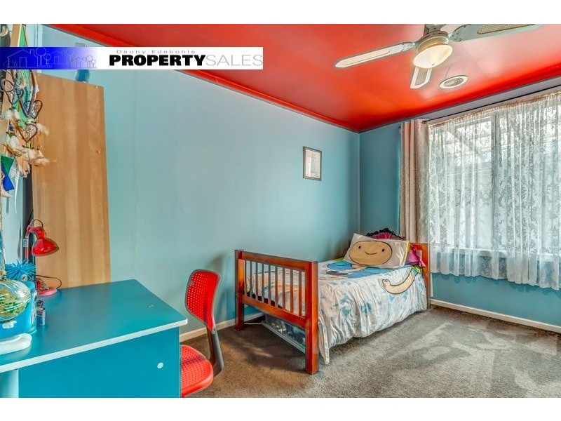 10 Mirboo Street, Newborough VIC 3825