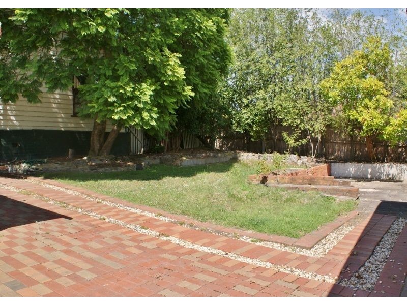 1 Murray Road, Newborough VIC 3825