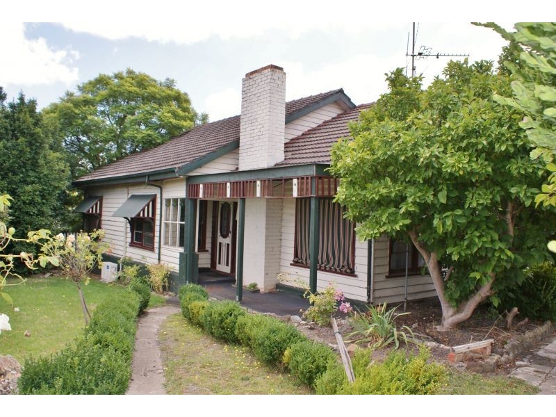 1 Murray Road, Newborough VIC 3825