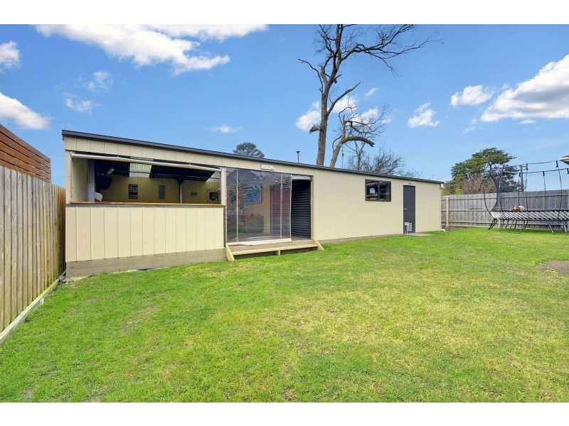 51 Sweetwater Place, Moe VIC 3825