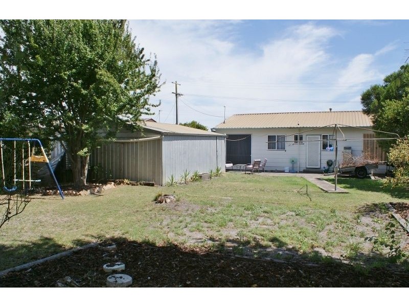 43 Boolarra Avenue, Newborough VIC 3825