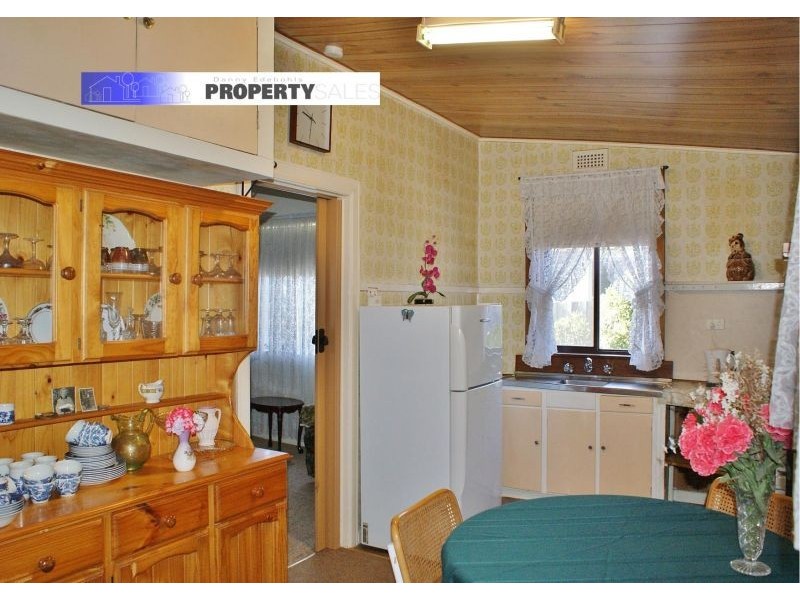 8 View Street, Moe VIC 3825