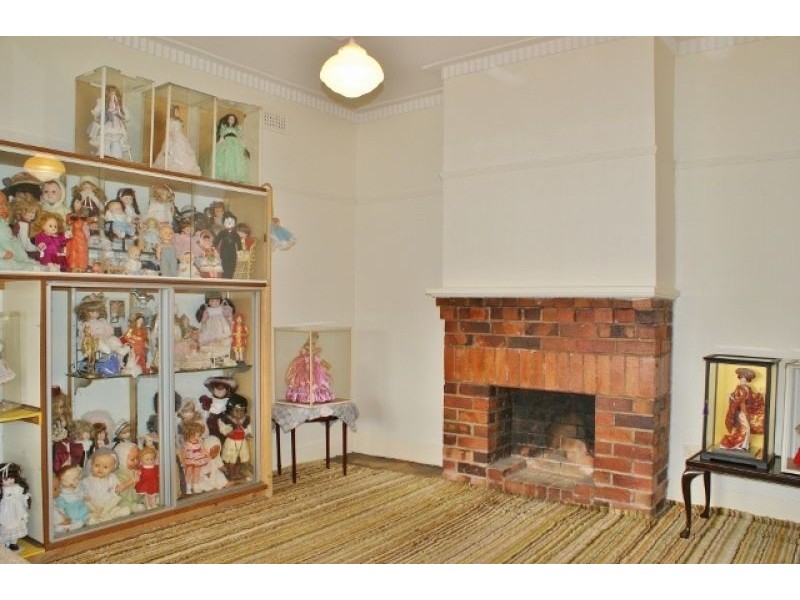 8 View Street, Moe VIC 3825