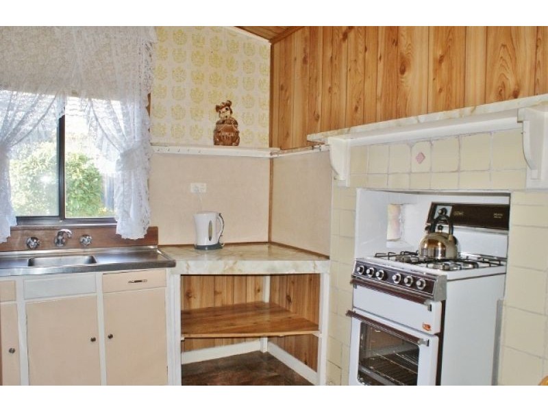 8 View Street, Moe VIC 3825