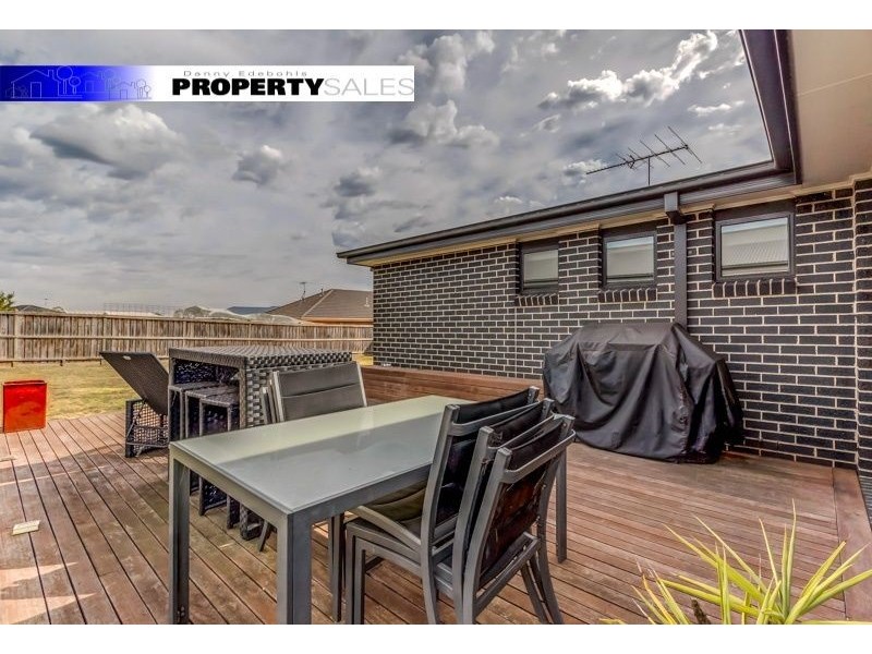 13 Villeneuve Drive, Trafalgar VIC 3824