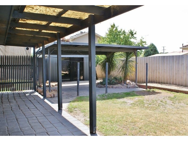 9 Banksia Street, Newborough VIC 3825