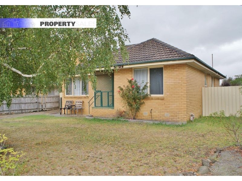 33 Northern Avenue, Newborough VIC 3825