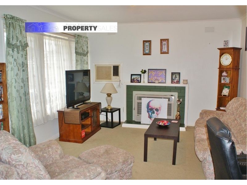 33 Northern Avenue, Newborough VIC 3825