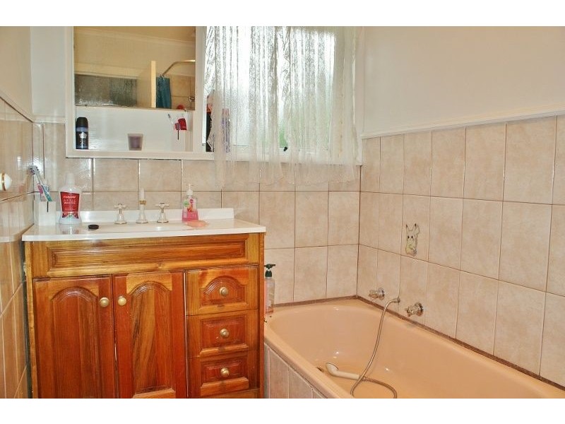 33 Northern Avenue, Newborough VIC 3825