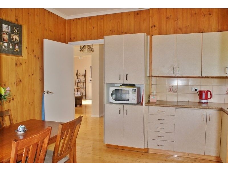 2 Richard Street, Moe VIC 3825