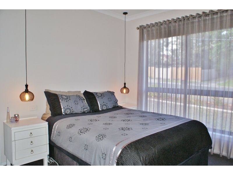 2 Richard Street, Moe VIC 3825