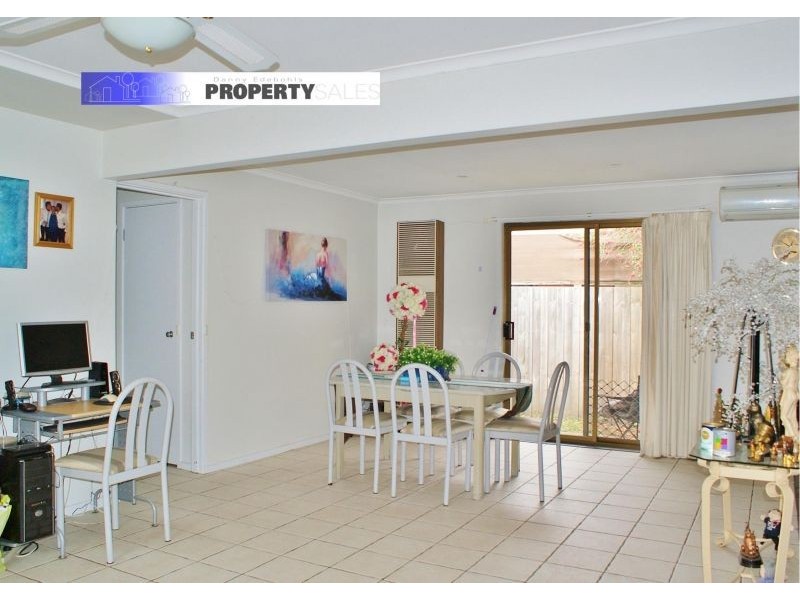 8 Hall Court, Newborough VIC 3825