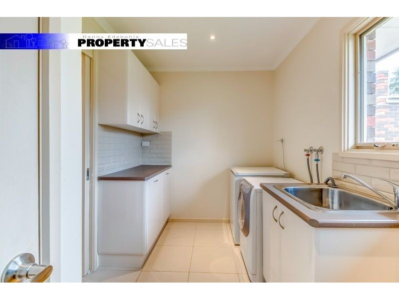 11 May Street, Moe VIC 3825