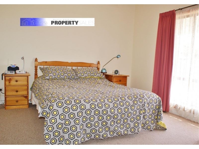 5 Johnson Street, Moe VIC 3825