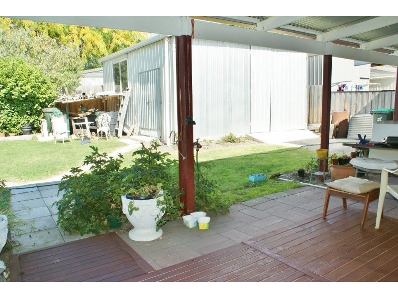 5 Johnson Street, Moe VIC 3825