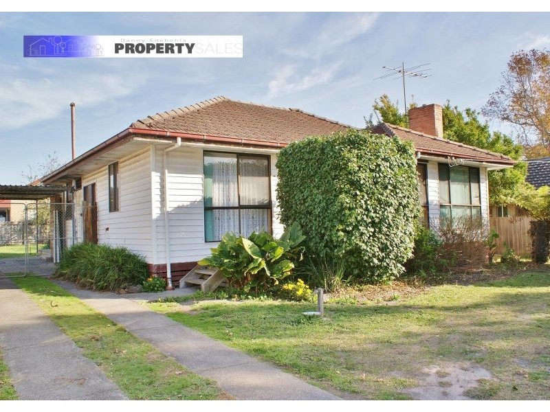 63 Elizabeth Street, Moe VIC 3825