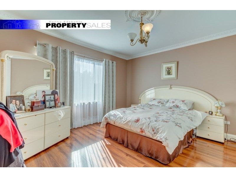 69 Hennessey Street, Moe VIC 3825