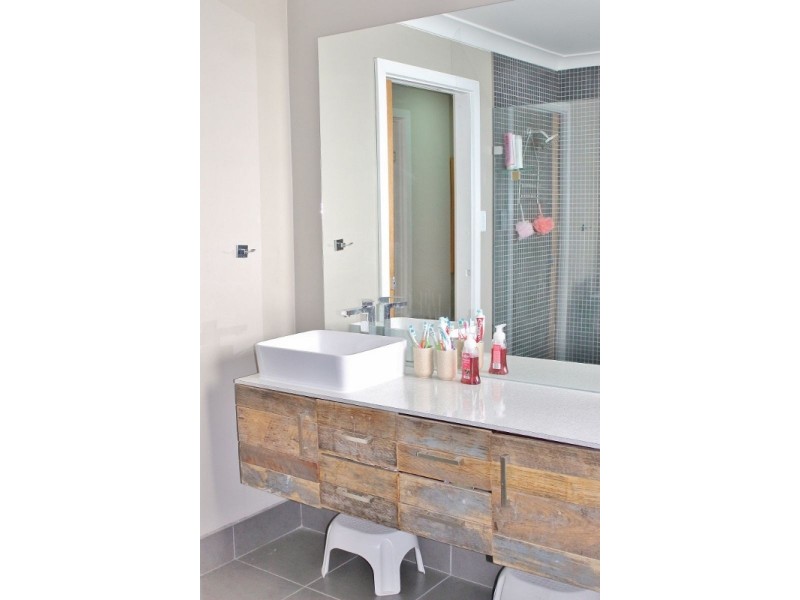 30 Newark Avenue, Newborough VIC 3825