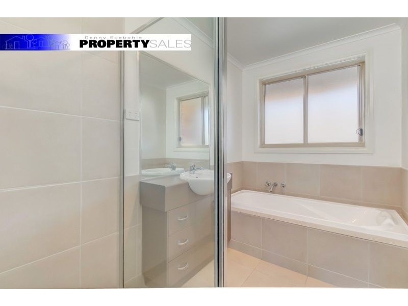 8 Rafter Court, Moe VIC 3825