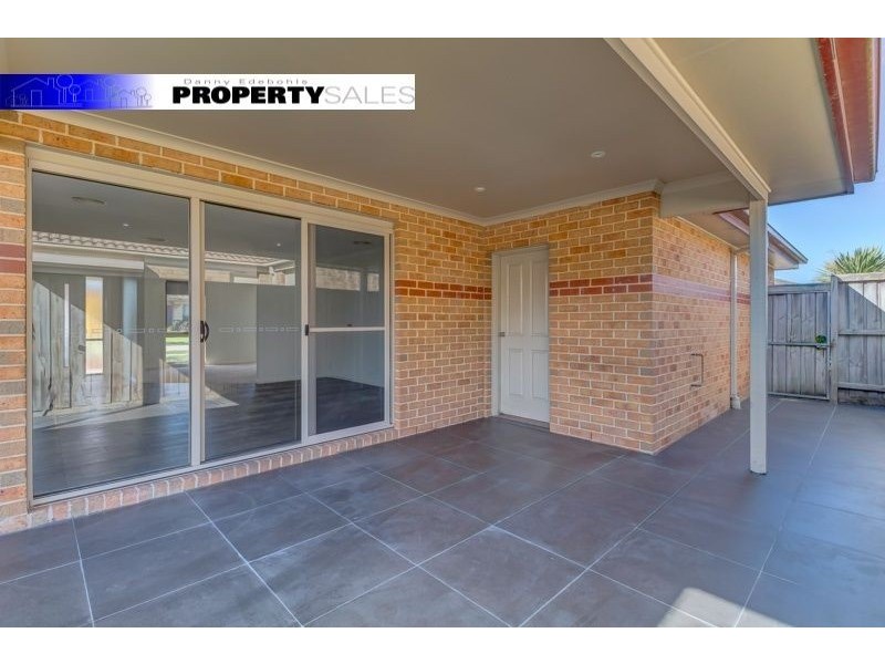 8 Rafter Court, Moe VIC 3825