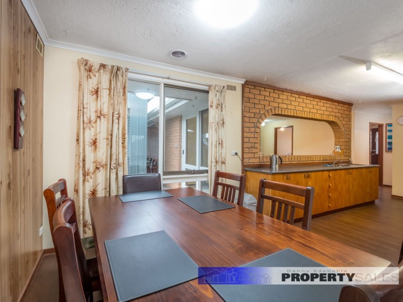 17 Burnside Street, Moe VIC 3825
