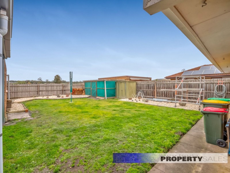 17 Burnside Street, Moe VIC 3825