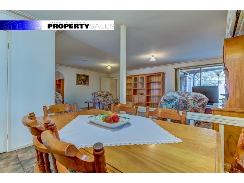 7 McMillan Court, Newborough VIC 3825