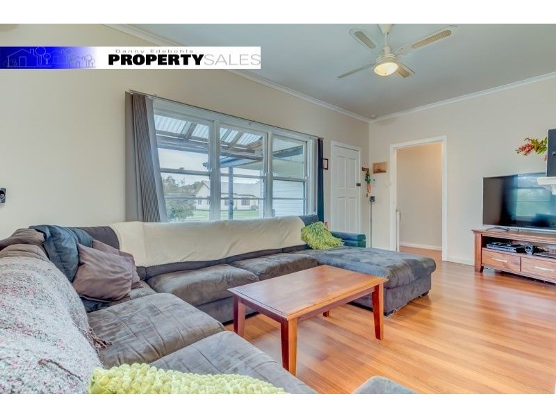 16 Hawker Street, Moe VIC 3825