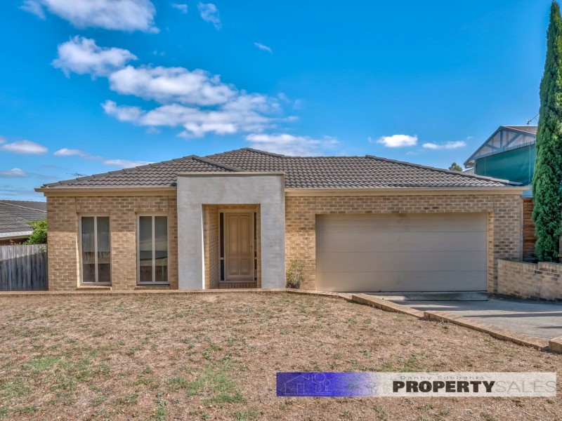 17 Stamford Street, Newborough VIC 3825