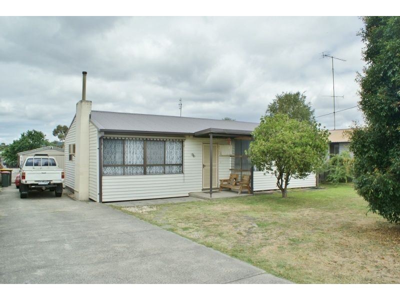 11 Thoresby Street, Newborough VIC 3825