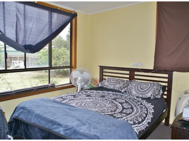 11 Thoresby Street, Newborough VIC 3825