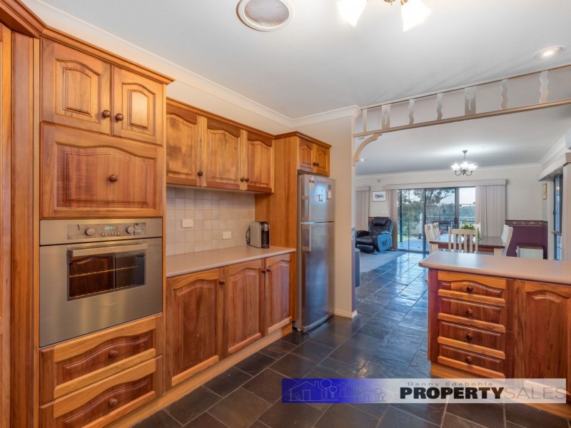 10 Kenall Drive, Moe VIC 3825