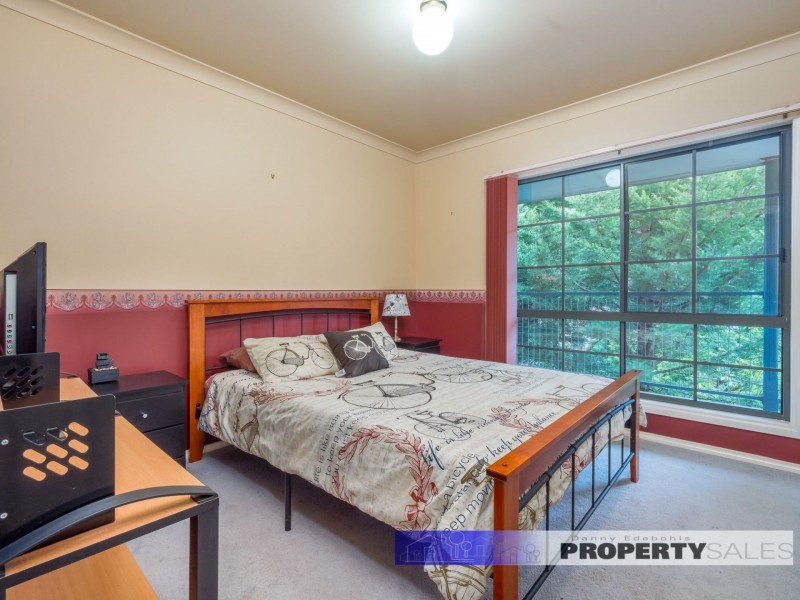 10 Kenall Drive, Moe VIC 3825