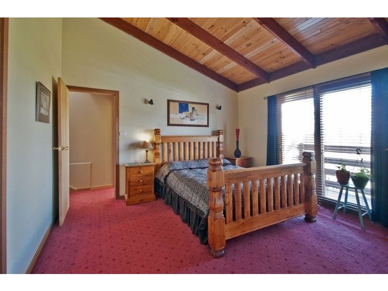 30 Adam View Court, Tanjil East VIC 3825