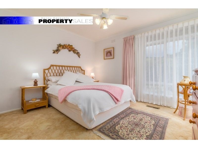 11 High Road, Yallourn North VIC 3825