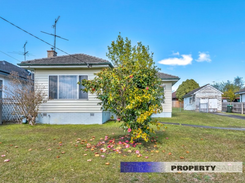 8 Balfour Street, Newborough VIC 3825