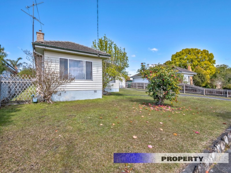 8 Balfour Street, Newborough VIC 3825