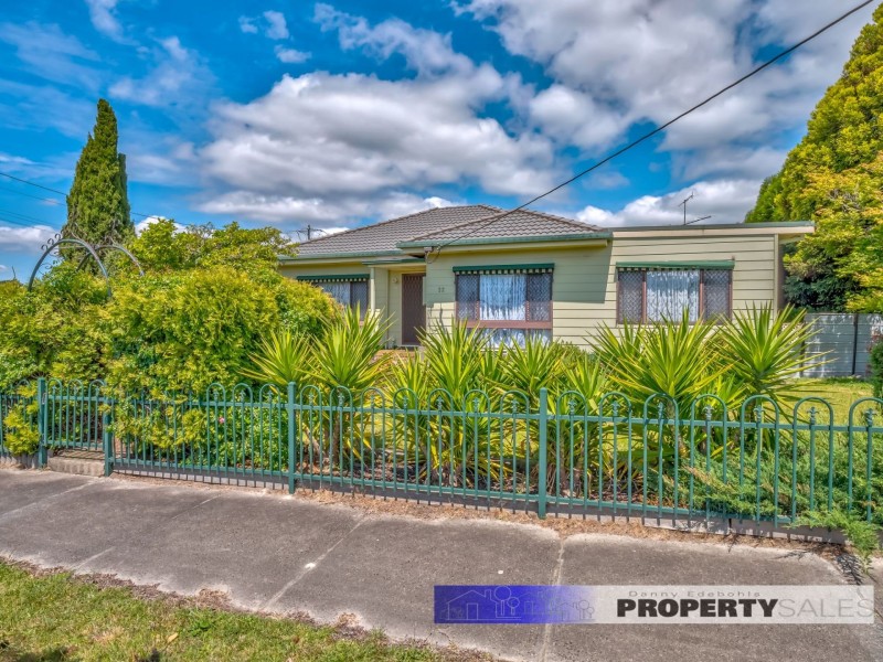 22 Chamberlain Road, Newborough VIC 3825