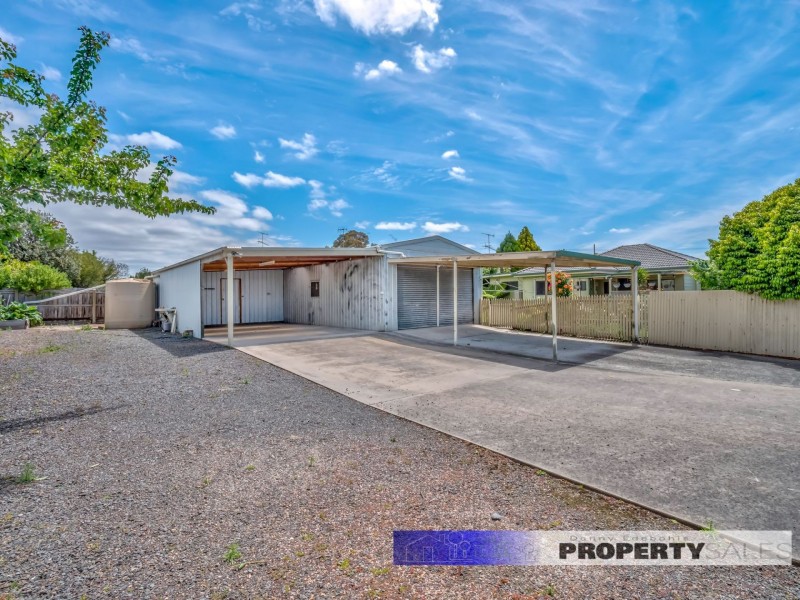 22 Chamberlain Road, Newborough VIC 3825