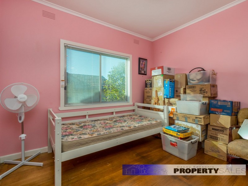 3 Durham Road, Newborough VIC 3825