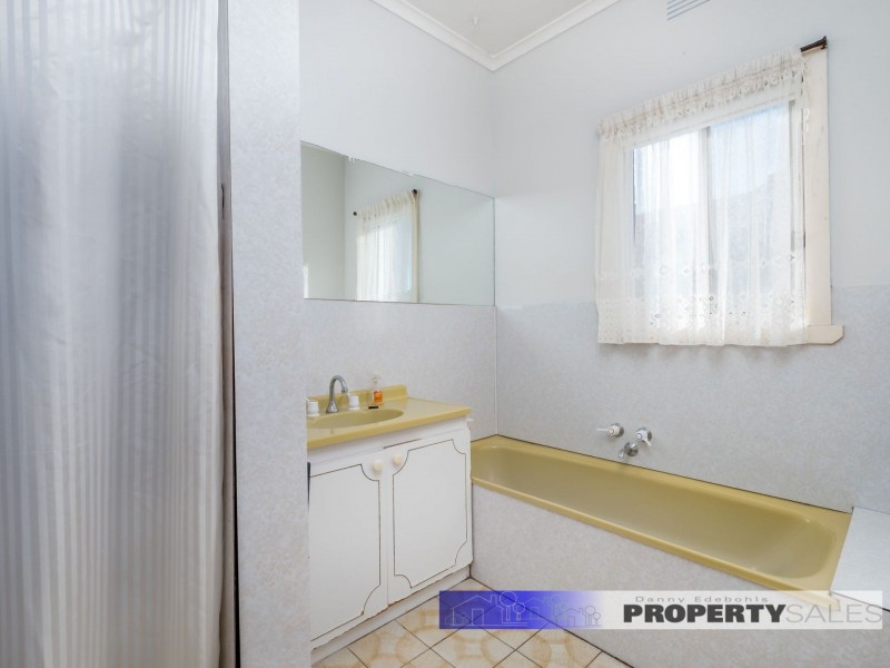 3 Durham Road, Newborough VIC 3825