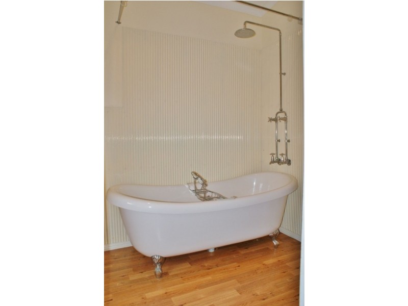 8 Henty Street, Erica VIC 3825