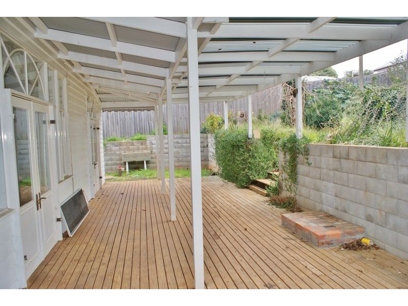 8 Henty Street, Erica VIC 3825