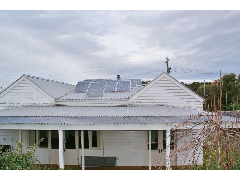 8 Henty Street, Erica VIC 3825