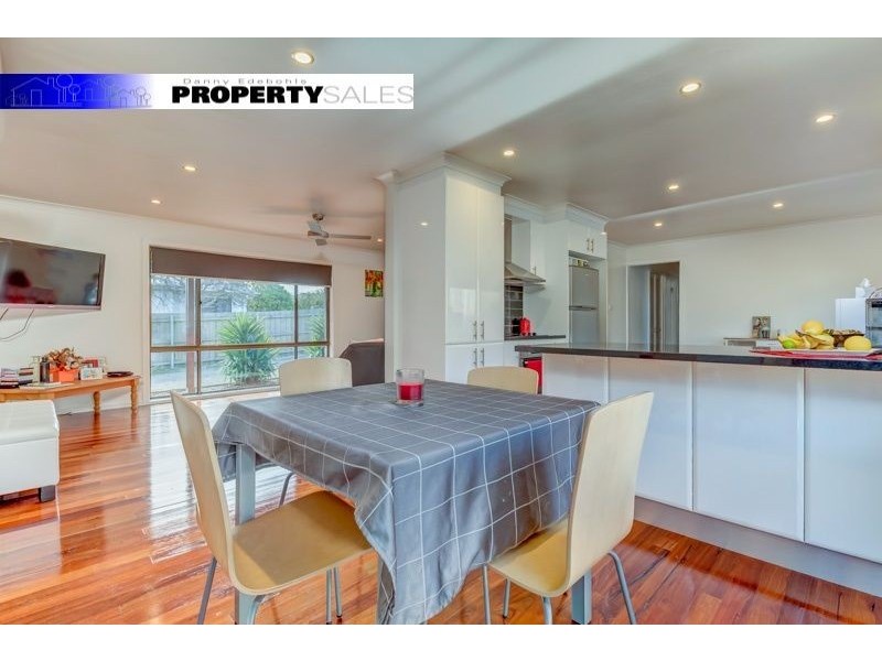 37 Cross Street, Newborough VIC 3825