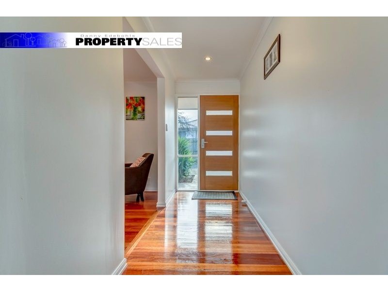 37 Cross Street, Newborough VIC 3825